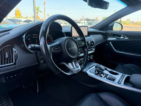Used 2022 Kia Stinger GT2 RWD image 14