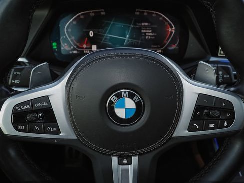 Used 2022 BMW X7 xDrive40i w/ M Sport Package image 35