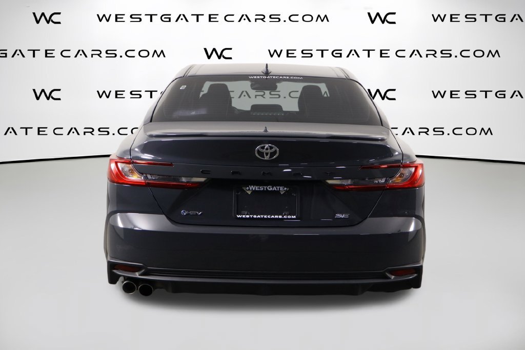 Used 2025 Toyota Camry SE w/ Convenience Package FWD image 4