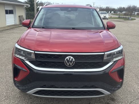 Used 2024 Volkswagen Taos SE AWD/4WD image 11