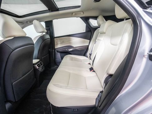 Used 2024 Lexus RX 350 FWD w/ Convenience Package image 12