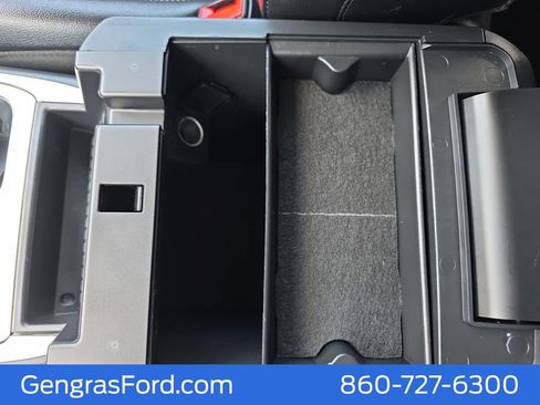 Used 2023 Ford Explorer Limited image 36