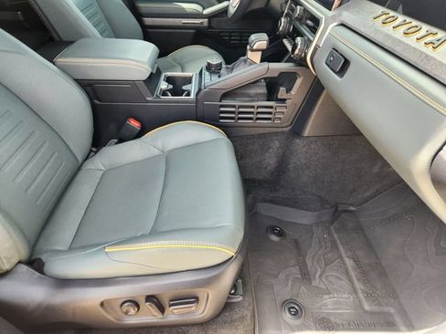 Certified 2025 Toyota 4Runner Trailhunter AWD/4WD image 13