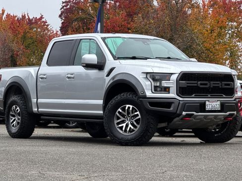 Certified 2018 Ford F150 Raptor w/ Equipment Group 802A Luxury image 2