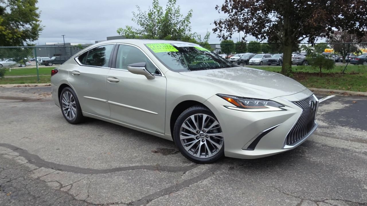 Used 2020 Lexus ES 350 w/ Accessory Package 2 FWD image 2