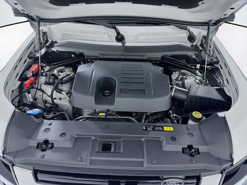 New 2026 Land Rover Defender 130 S image 31