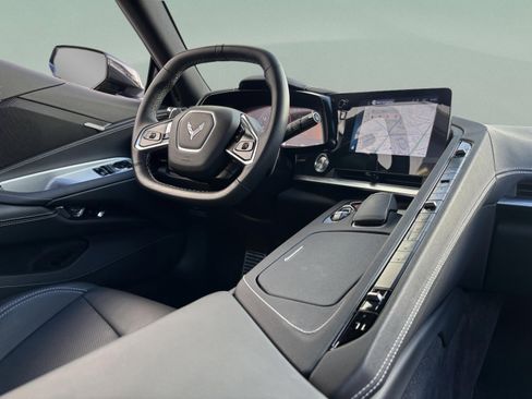 Used 2024 Chevrolet Corvette Stingray Coupe w/ Z51 Performance Package image 22