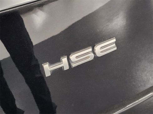 Used 2019 Land Rover Range Rover HSE image 13