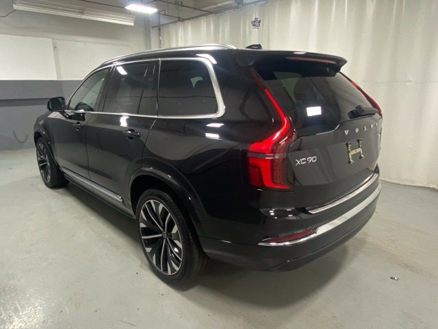 Certified 2026 Volvo XC90 B6 Plus AWD/4WD image 2