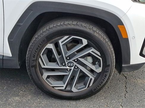 Used 2025 Hyundai Tucson Limited image 8