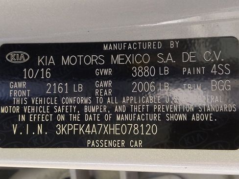 Used 2017 Kia Forte LX image 33