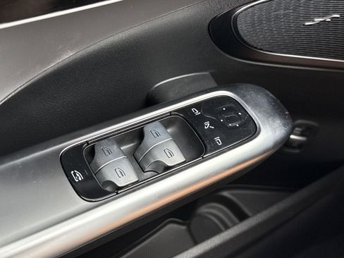 New 2026 Mercedes-Benz C 43 AMG 4MATIC Sedan image 16