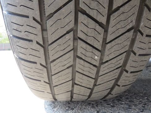 Used 2011 Toyota Sequoia Limited AWD/4WD image 38