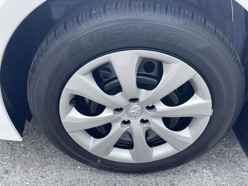 Used 2026 Toyota Corolla LE FWD image 7