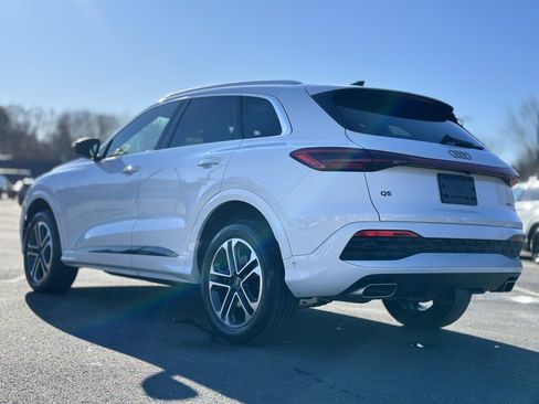 Used 2025 Audi Q5 2.0T Premium Plus w/ Convenience Package image 4