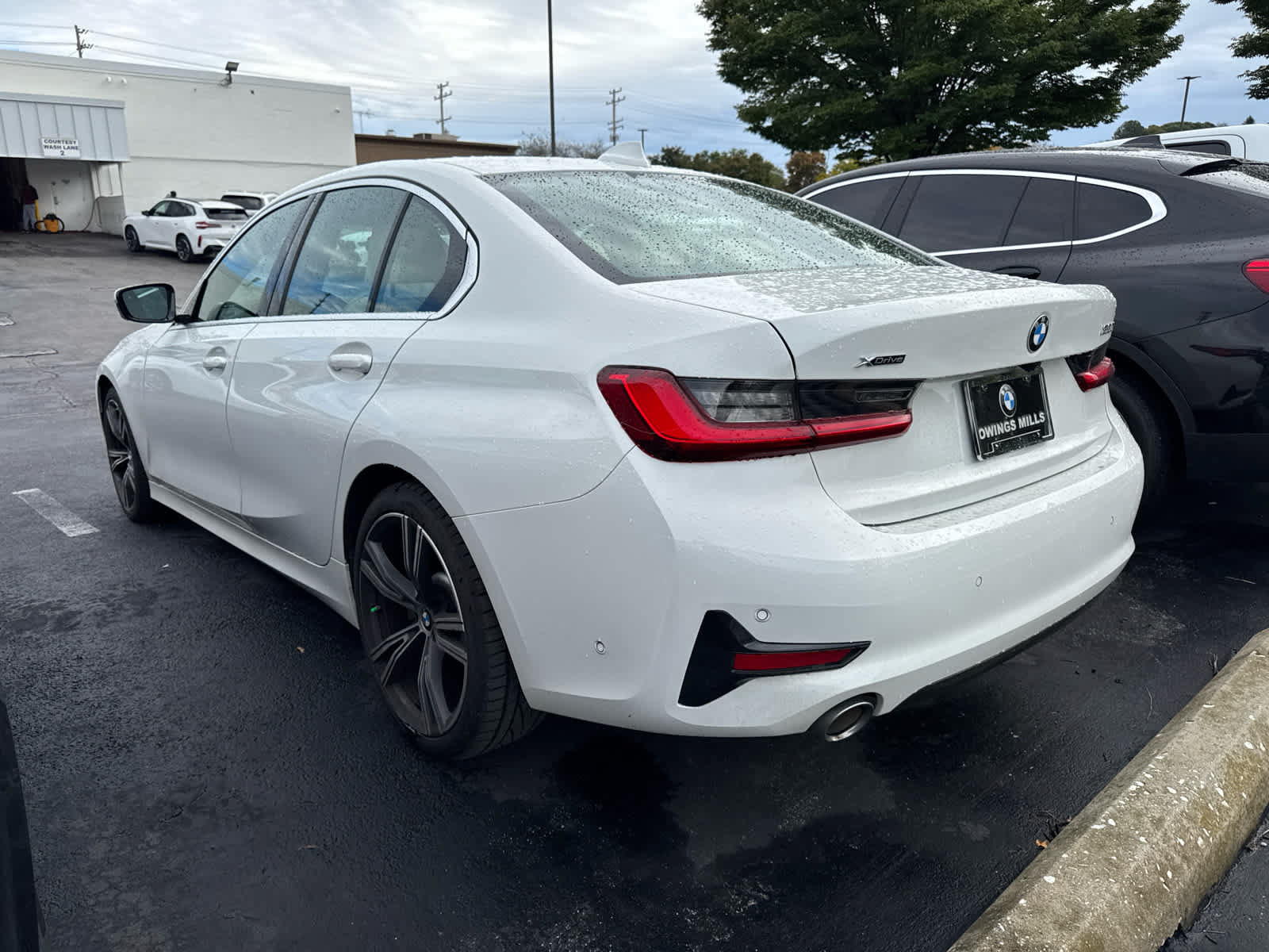 Used 2021 BMW 330i xDrive Sedan w/ Convenience Package AWD/4WD image 5