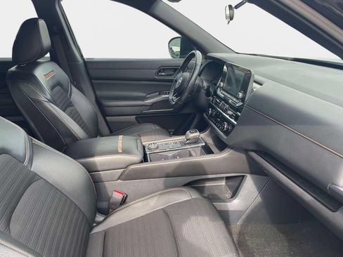 Used 2023 Nissan Pathfinder Rock Creek AWD/4WD image 9