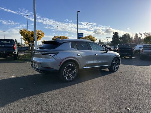 New 2026 Chevrolet Equinox EV LT w/ Convenience Package II image 6