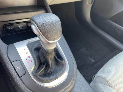 Used 2023 Kia Forte LXS FWD image 31