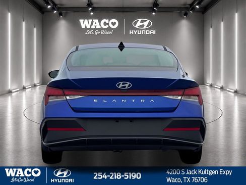 Used 2026 Hyundai Elantra SE w/ Cargo Package FWD image 8