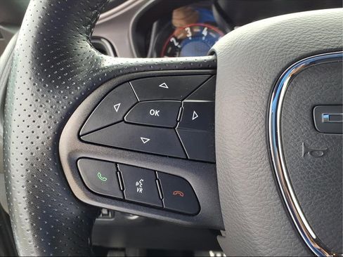 Used 2023 Dodge Challenger SXT w/ Plus Package image 23