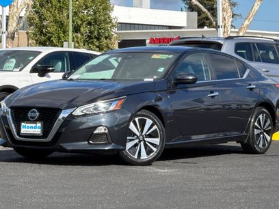 Used 2022 Nissan Altima 2.5 SV