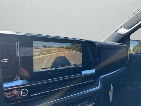 New 2026 GMC Sierra 1500 SLT w/ SLT Convenience Package image 38