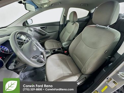 Used 2015 Hyundai Elantra SE w/ Option Group 02 image 19