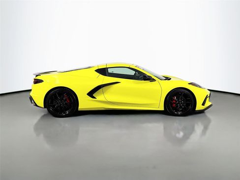 Used 2023 Chevrolet Corvette Stingray Coupe w/ Battery Protection Package image 9