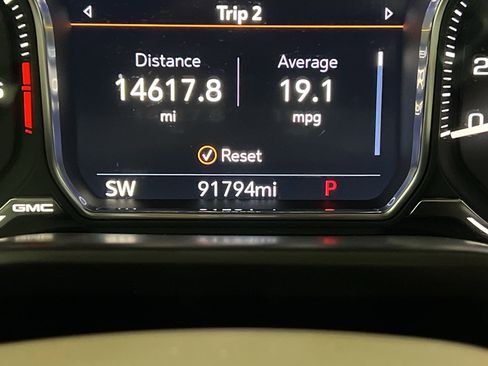 Used 2021 GMC Sierra 1500 Denali w/ Driver Alert Package II image 10