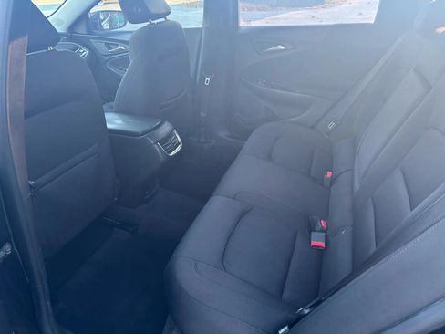 Used 2018 Chevrolet Malibu LT image 20