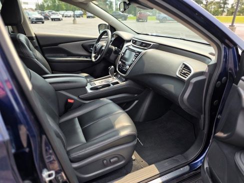 Used 2023 Nissan Murano SV AWD/4WD image 8