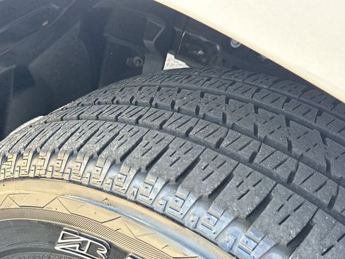 Used 2025 RAM 1500 Big Horn AWD/4WD image 10