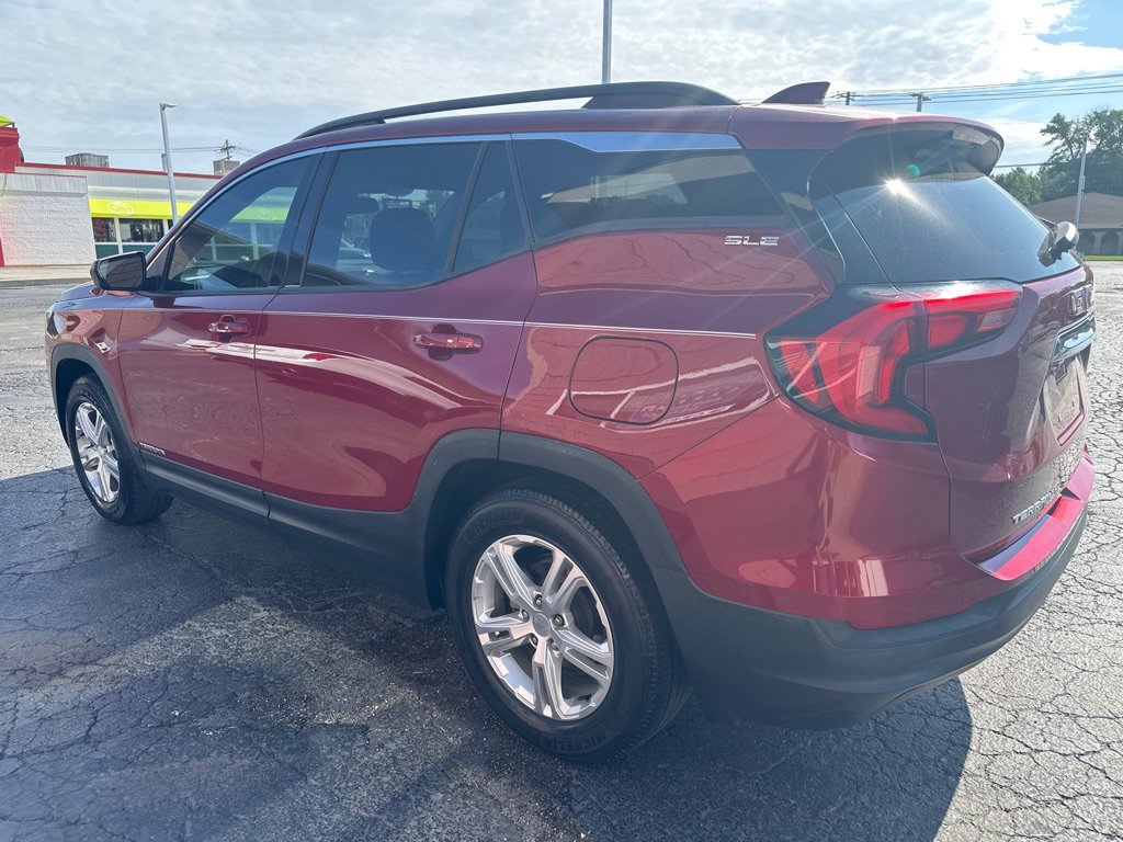 Used 2019 GMC Terrain SLE w/ Driver Convenience Package FWD image 3