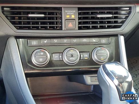 Used 2022 Volkswagen Jetta SEL image 29