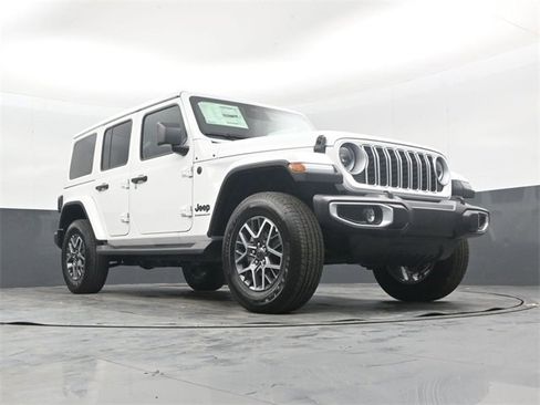 New 2026 Jeep Wrangler Sahara image 44