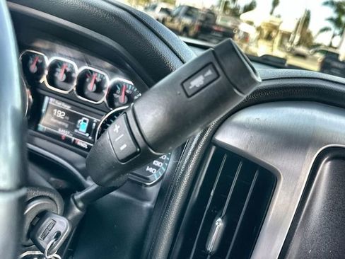 Used 2018 GMC Sierra 1500 SLT image 16