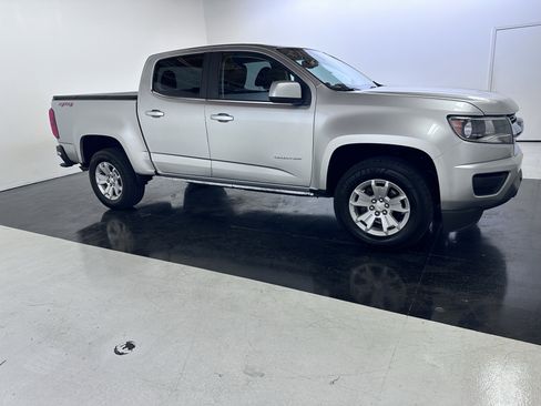 Used 2020 Chevrolet Colorado LT AWD/4WD image 16