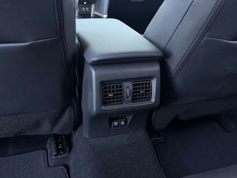 Used 2025 Toyota Camry LE image 37