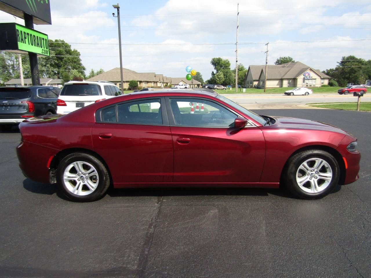Used 2020 Dodge Charger SXT w/ Leather Interior Group RWD image 9