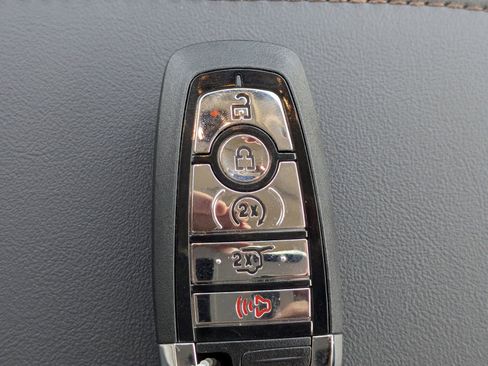 New 2025 Lincoln Aviator 2WD w/ Equipment Group 101A image 34