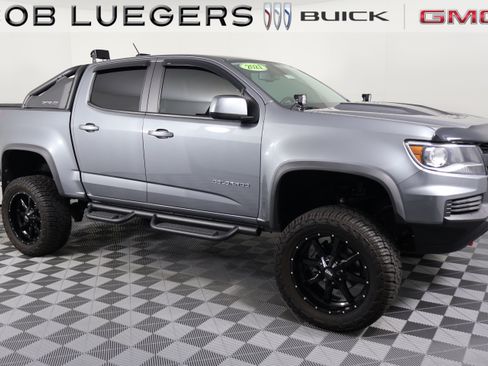 Used 2021 Chevrolet Colorado ZR2 w/ ZR2 Dusk Special Edition AWD/4WD image 2