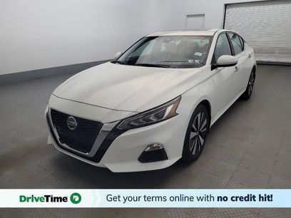 Used 2021 Nissan Altima 2.5 SV w/ SV Premium Package