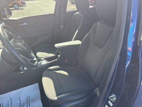 Used 2023 Buick Encore GX Preferred w/ Cold Weather Comfort Package image 11