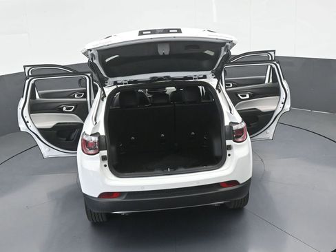 Used 2023 Jeep Compass Limited image 65