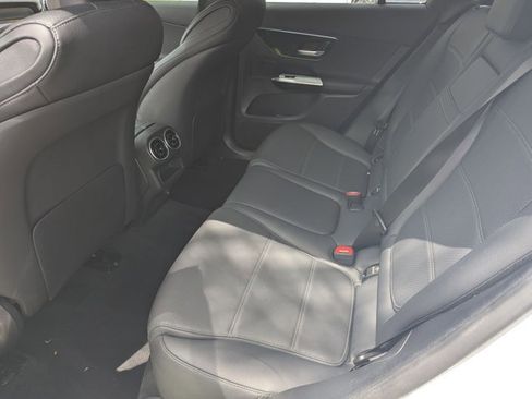 Used 2026 Mercedes-Benz GLC 300 4MATIC image 19