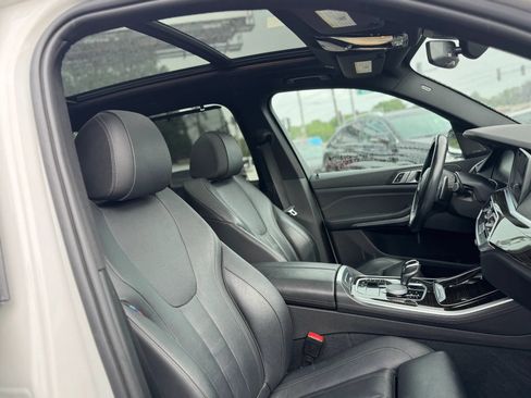 Used 2019 BMW X5 xDrive40i w/ M Sport Package AWD/4WD image 21