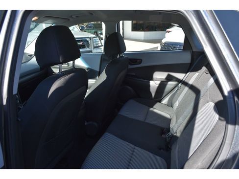 Used 2020 Hyundai Kona SE image 11