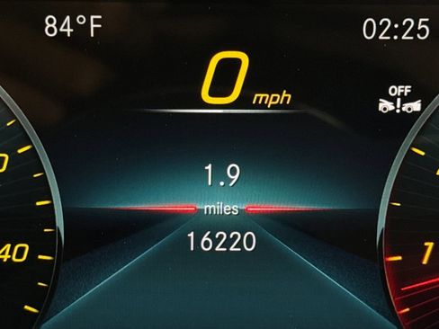 Used 2023 Mercedes-Benz CLA 250 4MATIC image 19