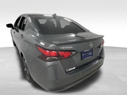 Used 2025 Nissan Versa SR image 5